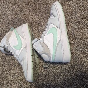 Nike White/Mint